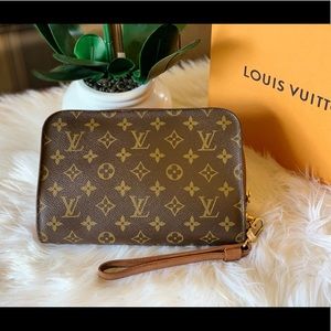 Louis Vuitton Orsay Clutch